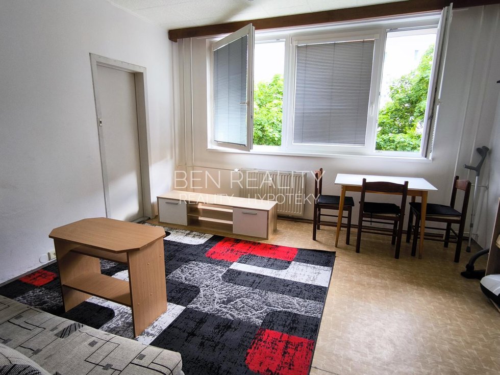 Pronájem bytu 2+1 45 m², Zlín