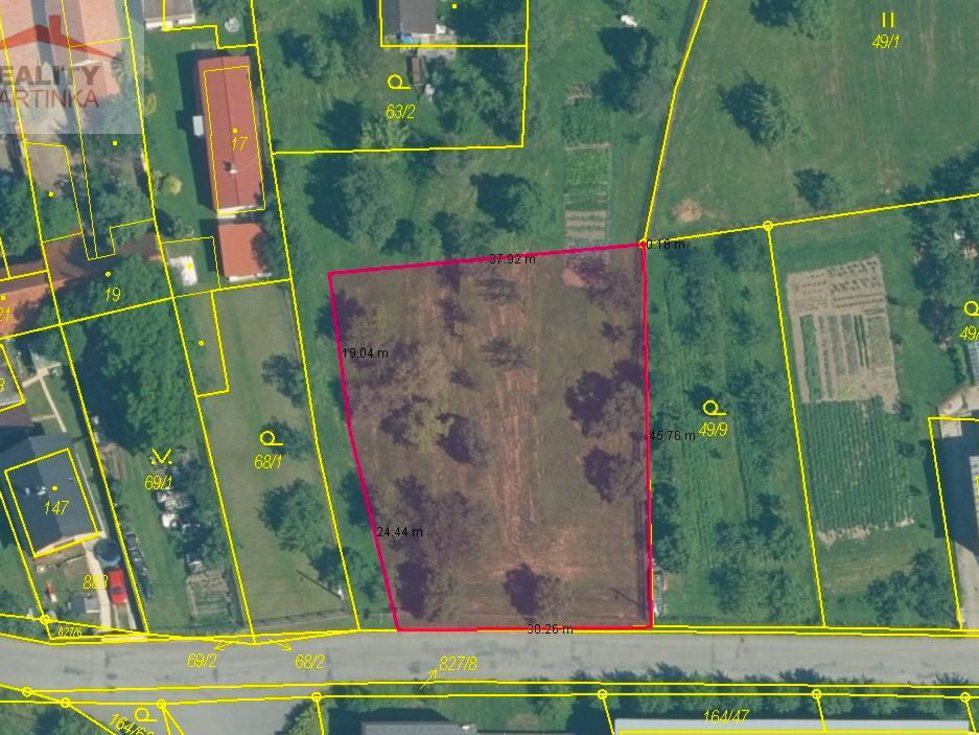Prodej stavební parcely 1563 m², Lešná
