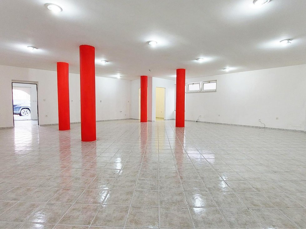 Pronájem skladu 143 m², Valašské Meziříčí