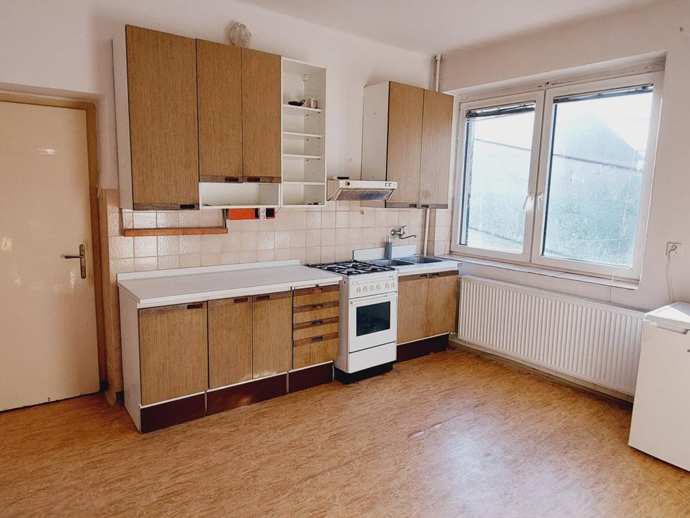 Pronájem bytu 2+1 74 m², Poličná