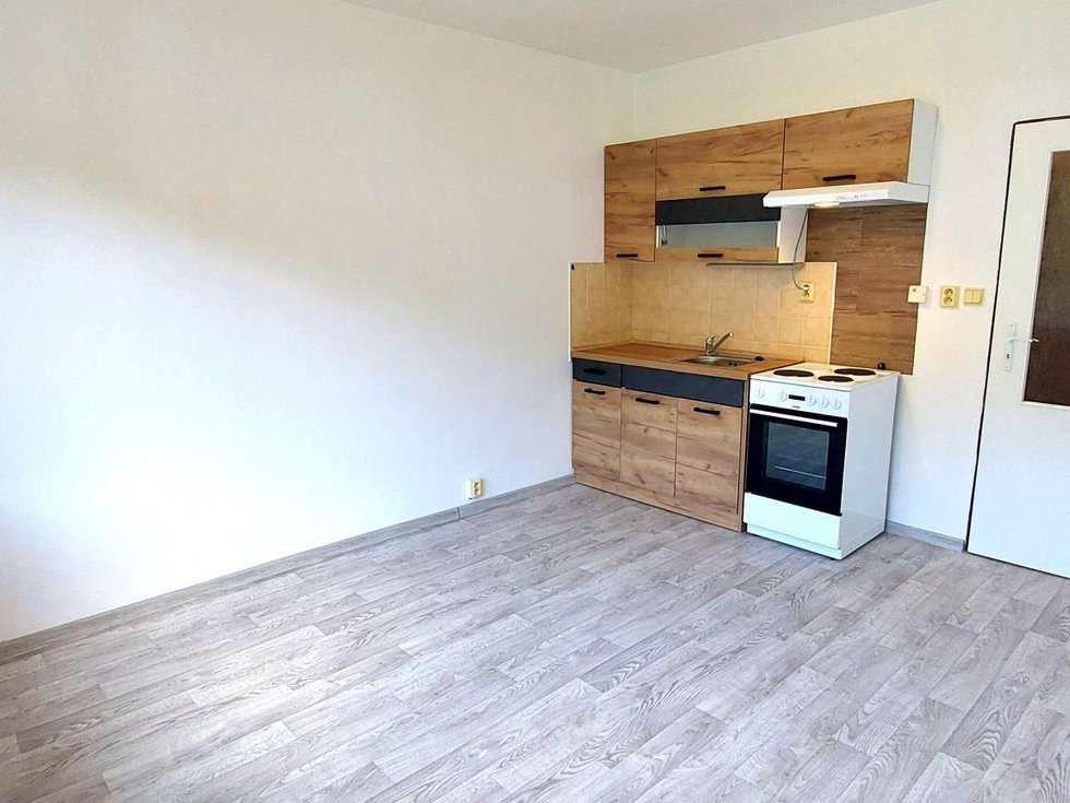 Pronájem bytu 1+kk, garsoniery, Rožnov pod Radhoštěm