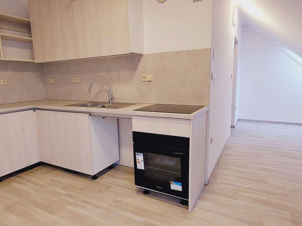 Pronájem bytu 2+kk 58 m², Poličná