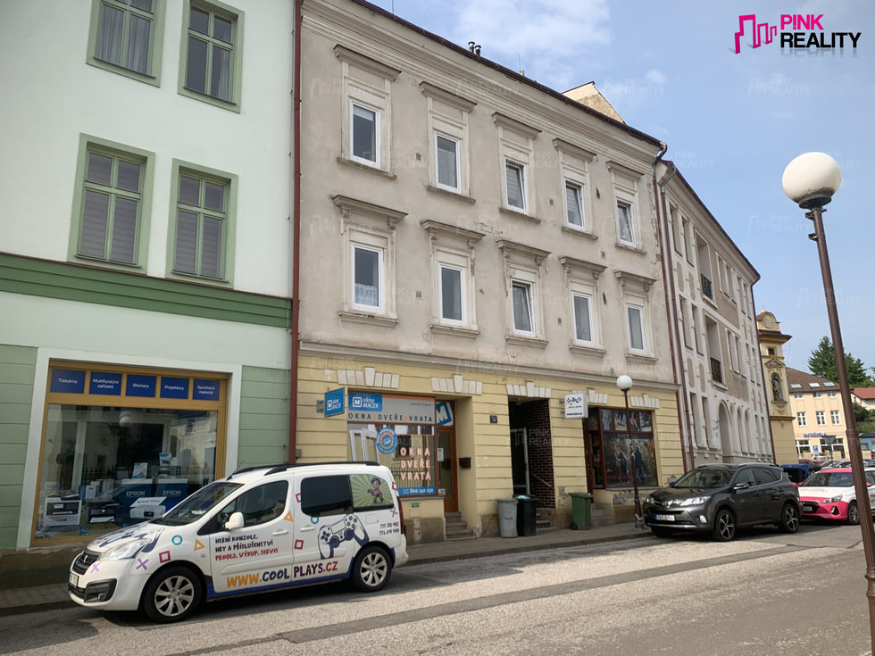 Pronájem bytu 1+1 33 m², Trutnov