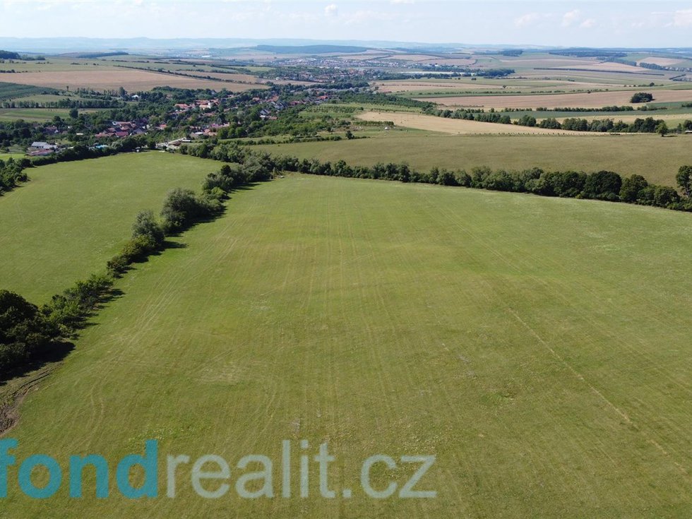Prodej ostatních pozemků 3489 m², Horní Němčí