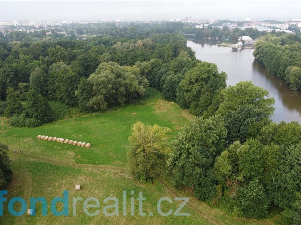 Prodej zemědělské půdy 1381 m², Hradec Králové