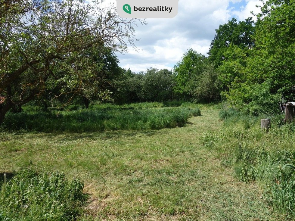 1748454304-lgyqceoate-pozemek