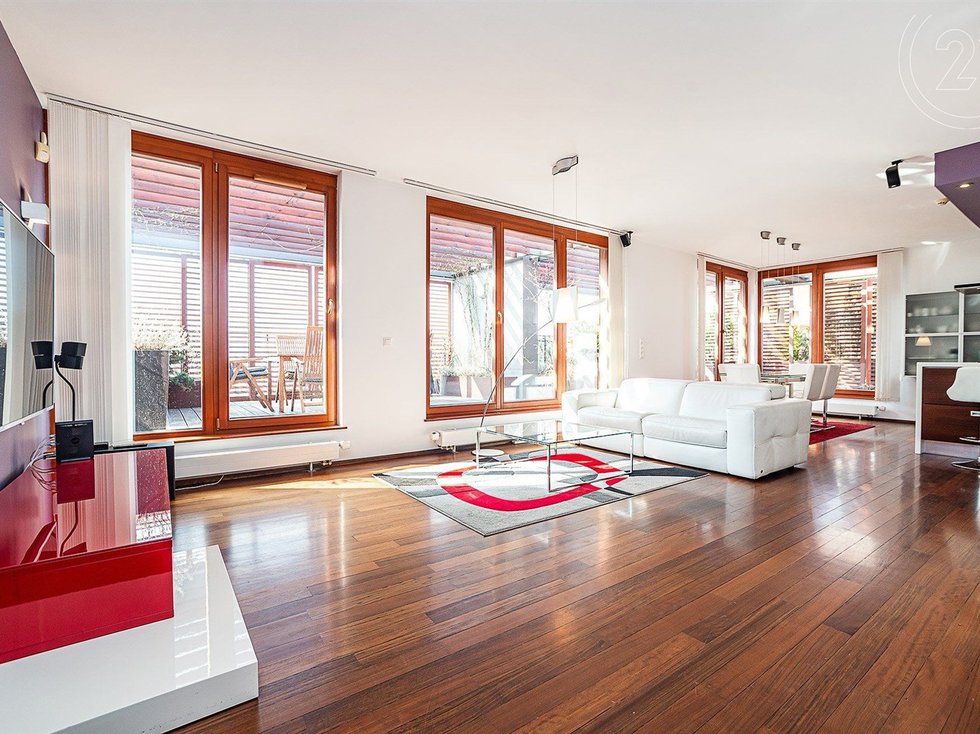 Pronájem bytu 5+kk 267 m², Praha