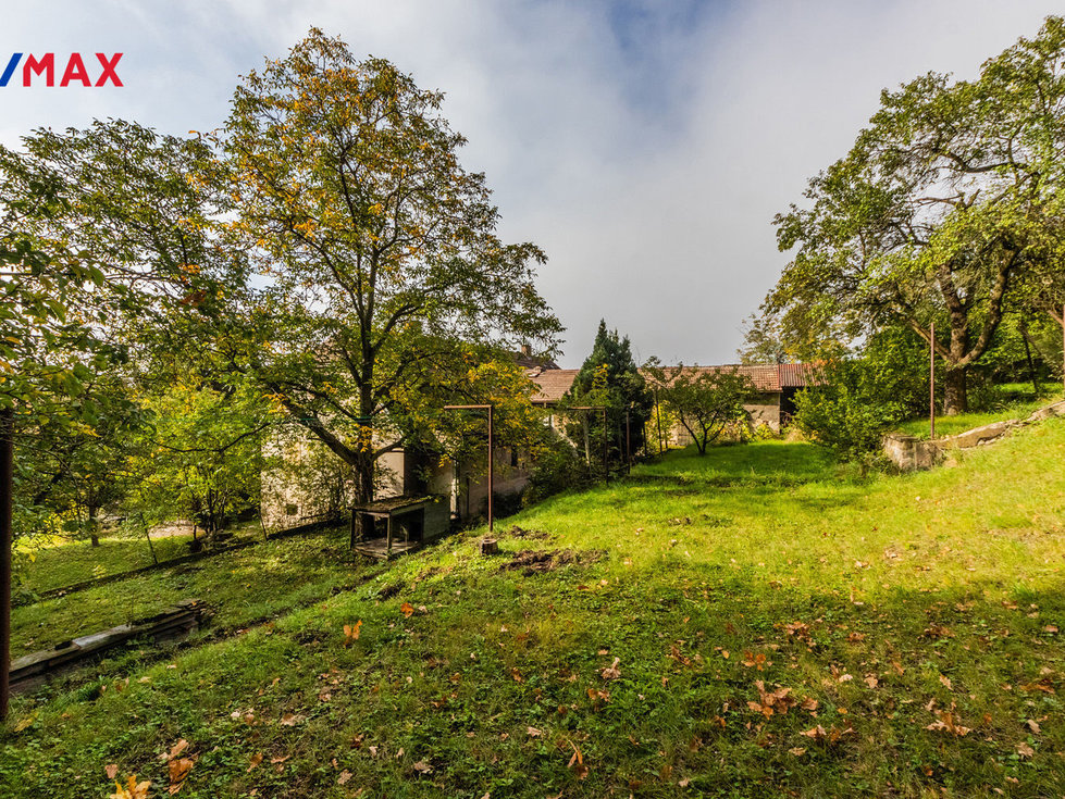 Prodej stavební parcely 1000 m², Praha