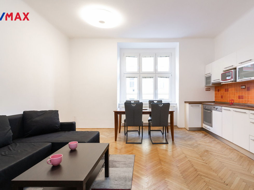 Pronájem bytu 3+kk 79 m², Praha