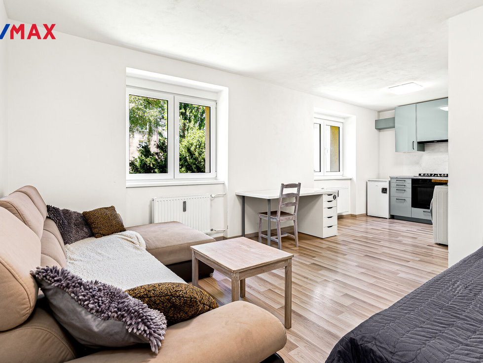 Pronájem bytu 1+kk, garsoniery 32 m², Kladno
