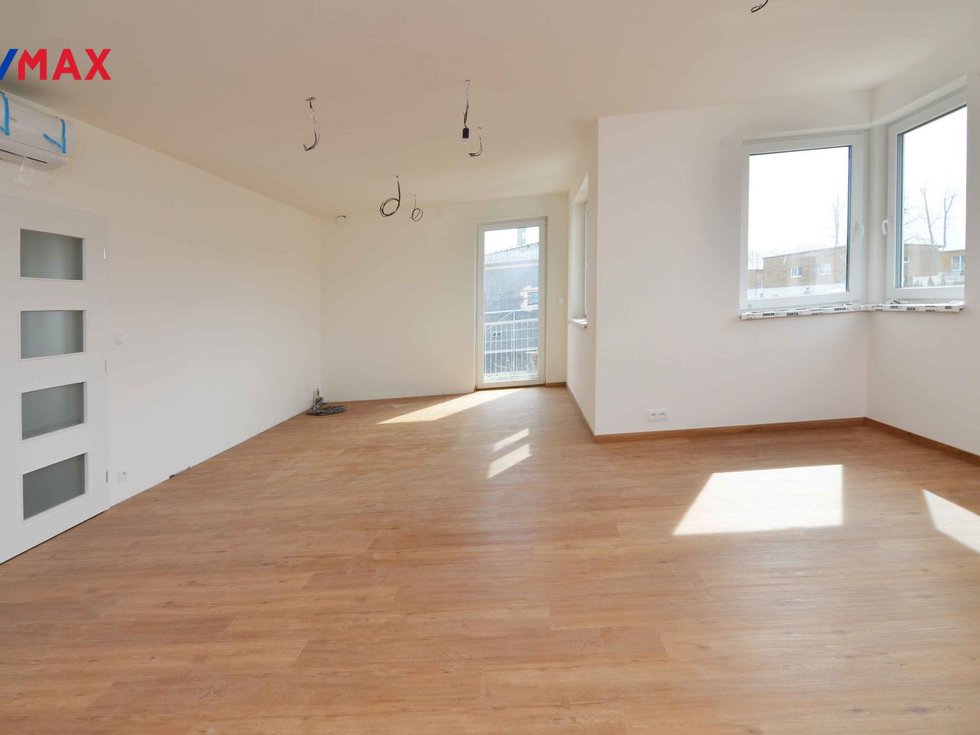 Prodej bytu 4+kk 103 m², Úhonice