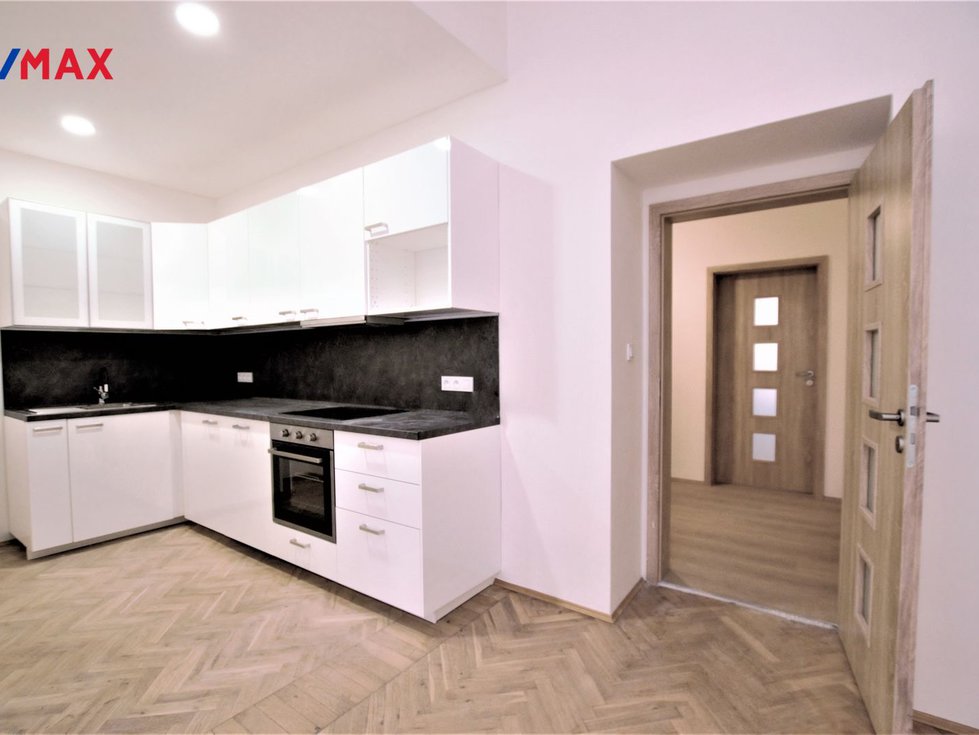 Pronájem bytu 3+kk 74 m², Praha