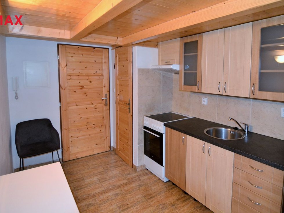 Pronájem bytu 1+kk, garsoniery 29 m², Praha