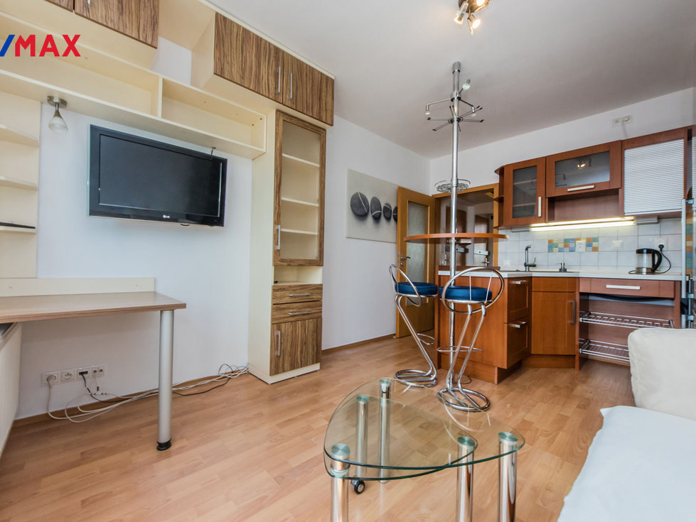 Pronájem bytu 2+kk 34 m², Praha