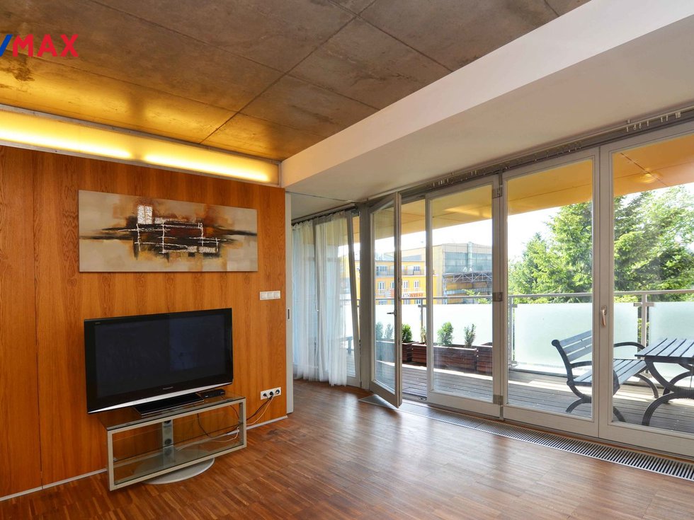 Pronájem bytu 2+kk 50 m², Praha