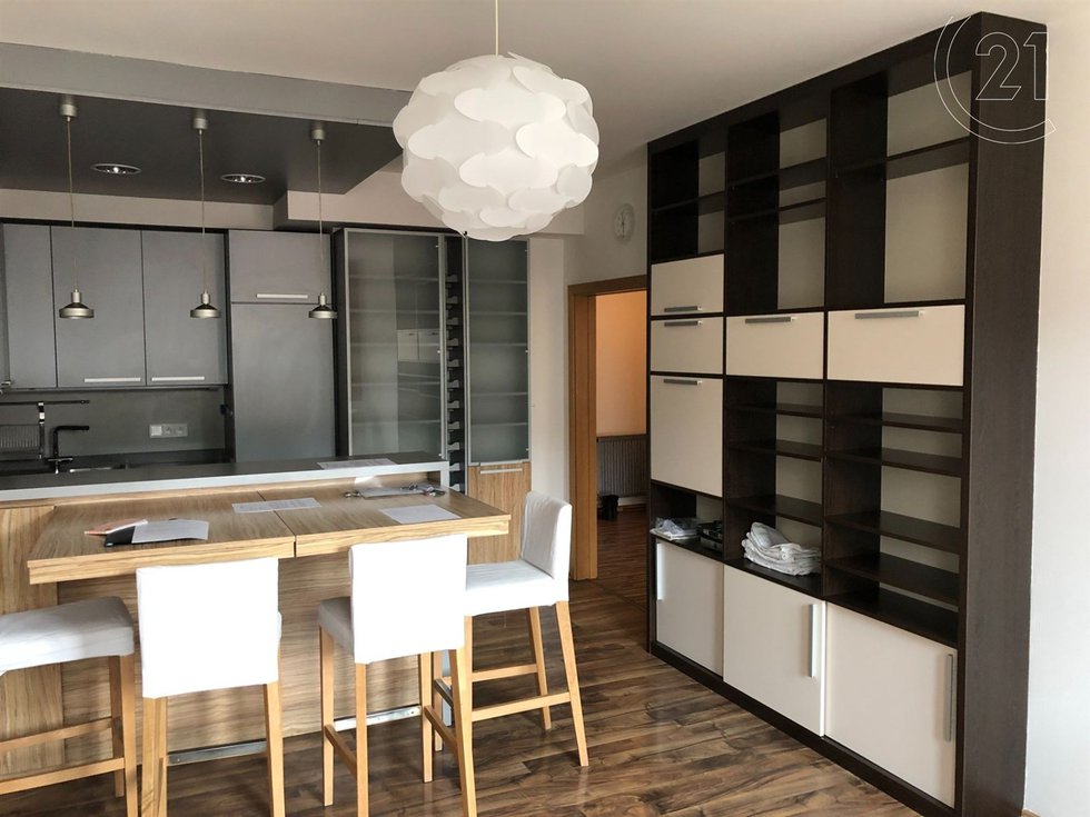 Pronájem bytu 4+kk 88 m², Praha