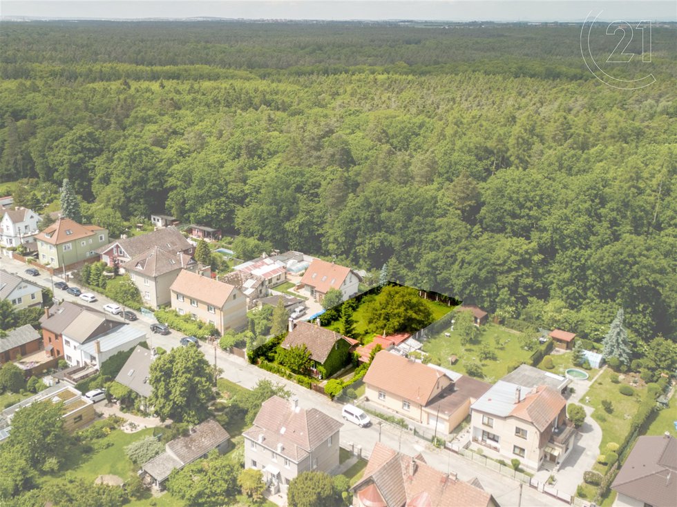 Prodej stavební parcely 971 m², Úvaly