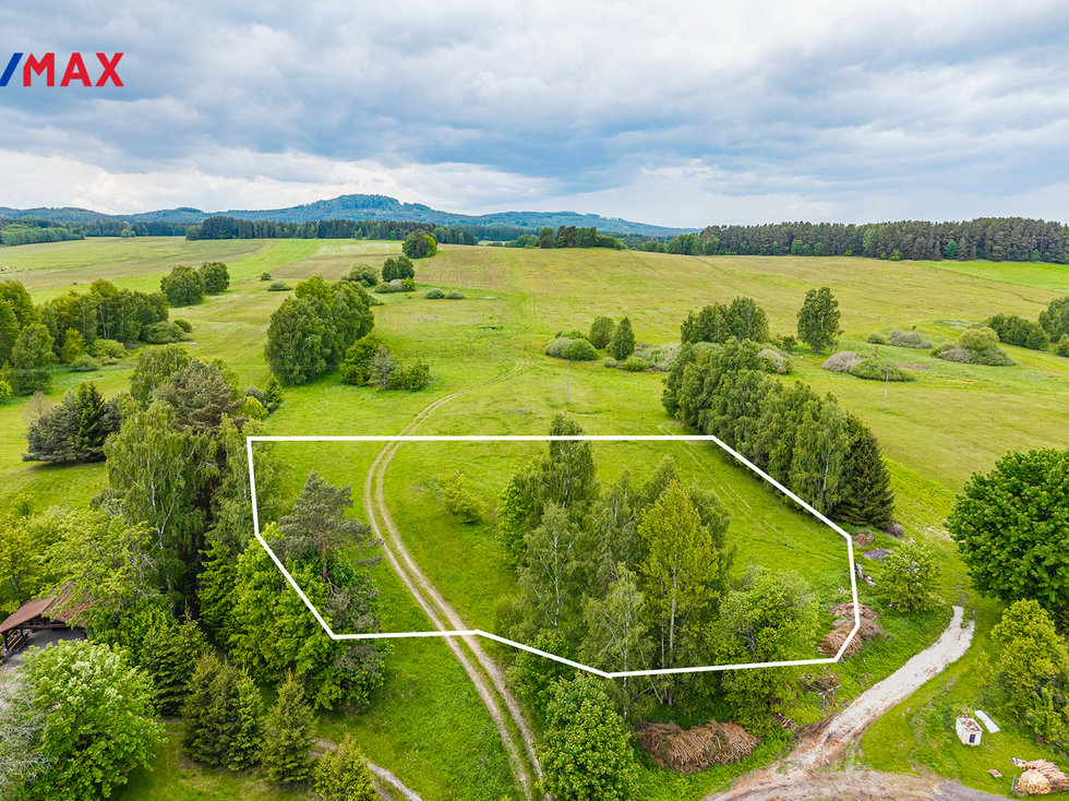 Prodej stavební parcely 4001 m², Horní Stropnice