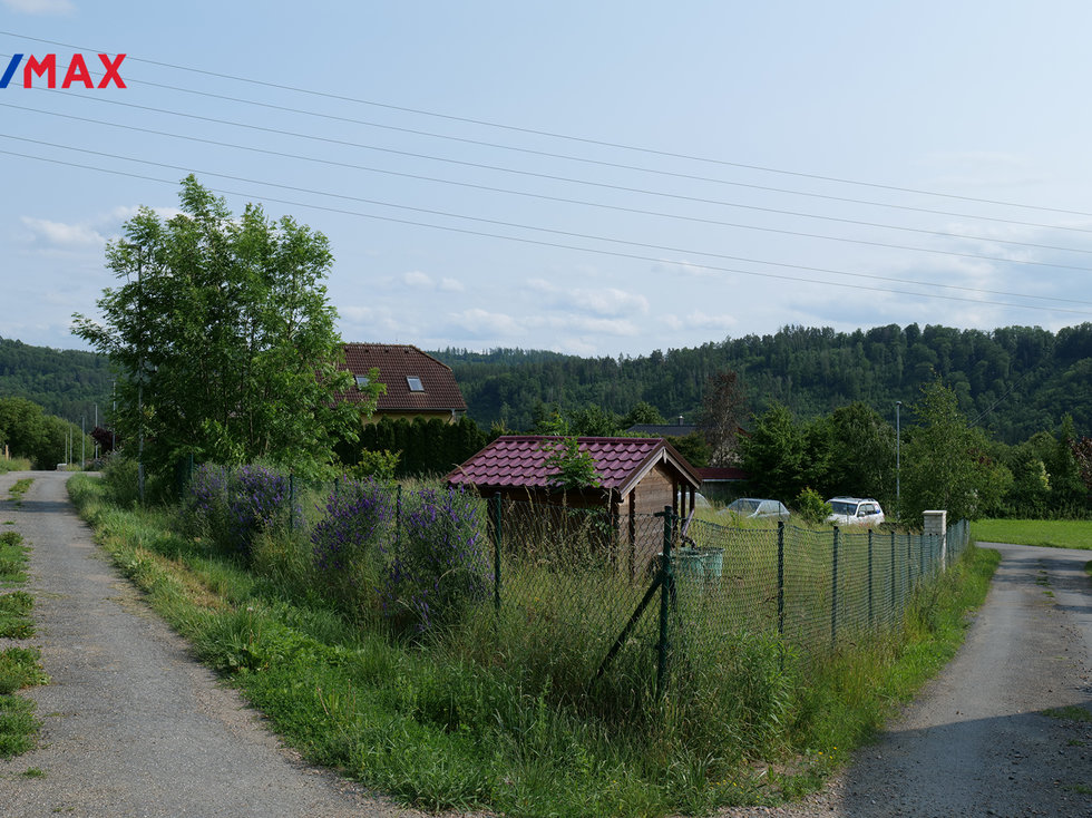 Pohled z ulice Slunečná