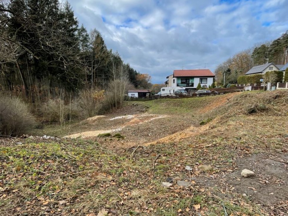 Prodej stavební parcely 3526 m², Týnec nad Sázavou