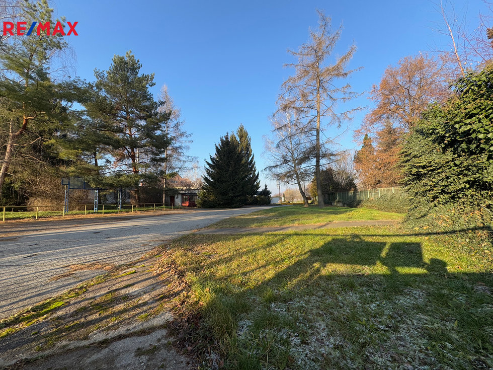 Prodej komerčního pozemku 4428 m², Kunovice