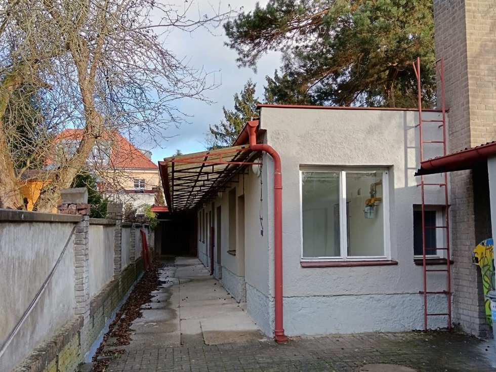 Pronájem výrobního objektu 386 m², Praha