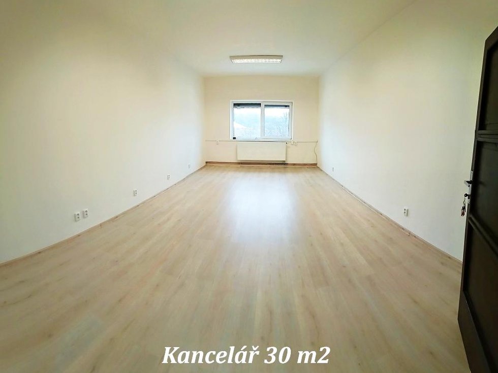 Pronájem kanceláře 70 m², Zdice