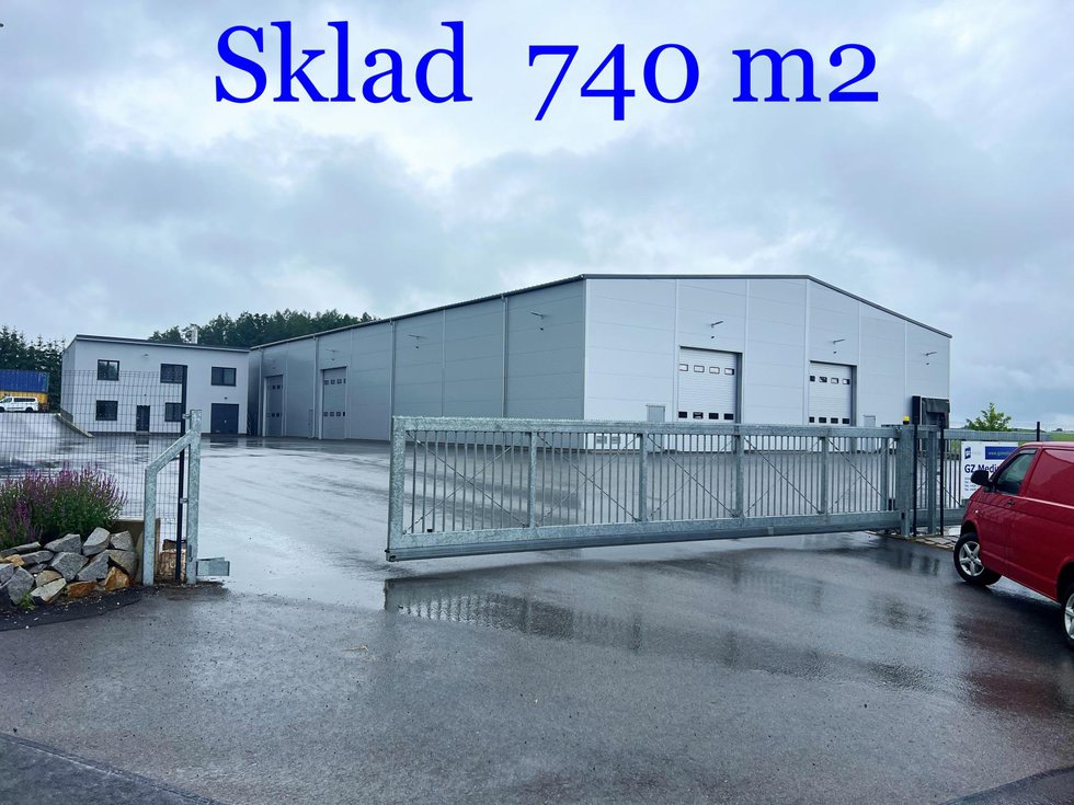 Pronájem skladu 740 m², Roudná