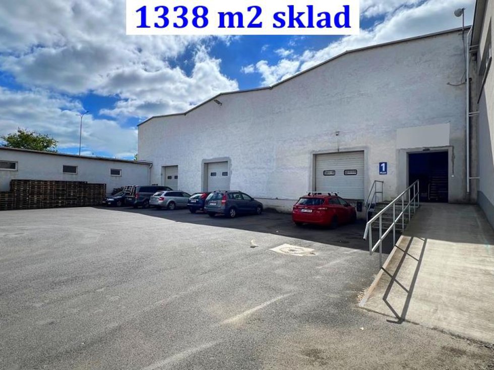 Pronájem skladu 1338 m², Králův Dvůr