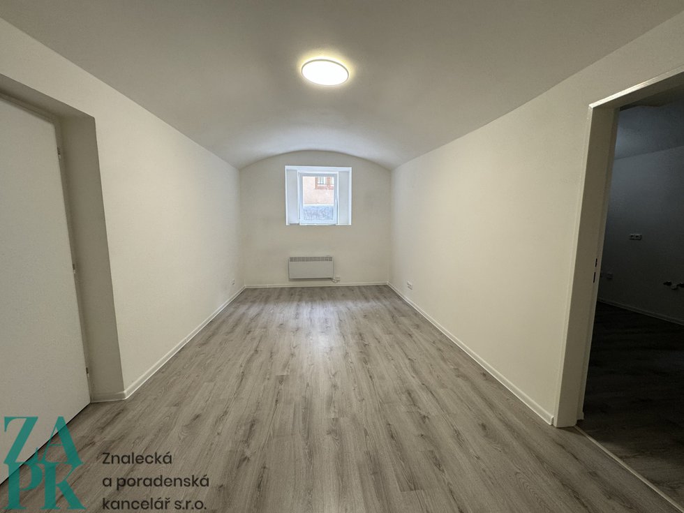 Prodej kanceláře 146 m², Praha