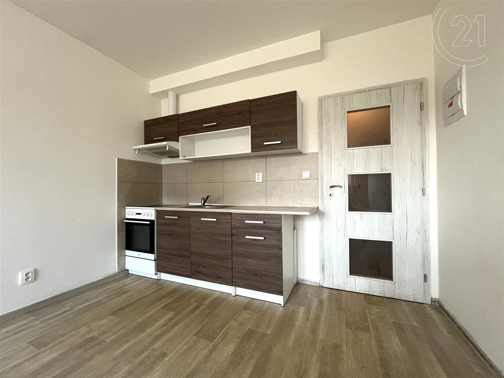 Pronájem bytu 1+kk, garsoniery 27 m², Záříčí