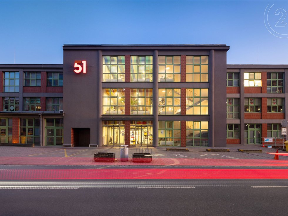 Pronájem obchodu 357 m², Zlín