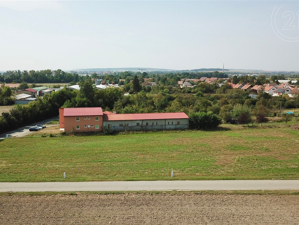 Prodej stavební parcely 1086 m², Kroměříž