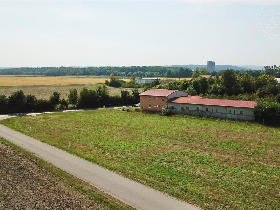 Prodej stavební parcely 1385 m², Kroměříž