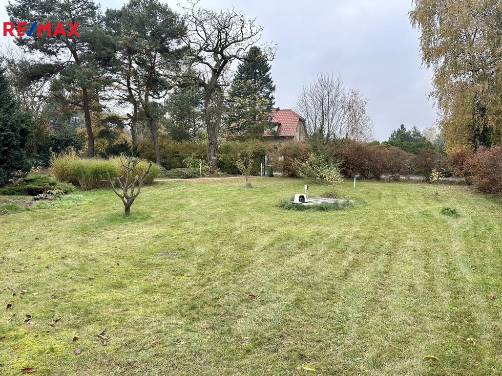 Prodej stavební parcely 1536 m², Tišice