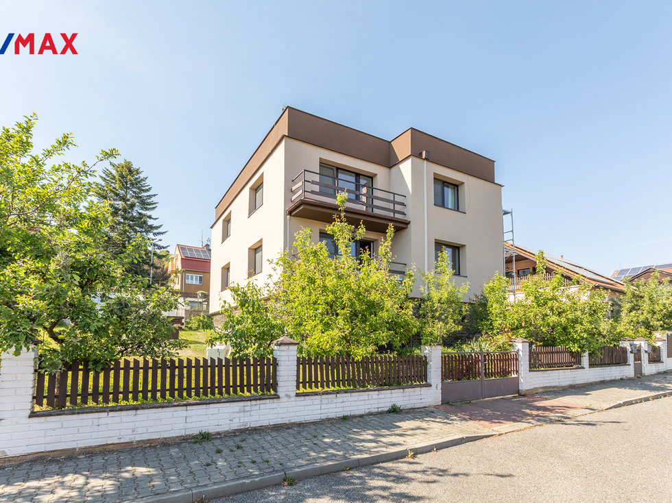 Pronájem bytu 3+1 91 m², Praha