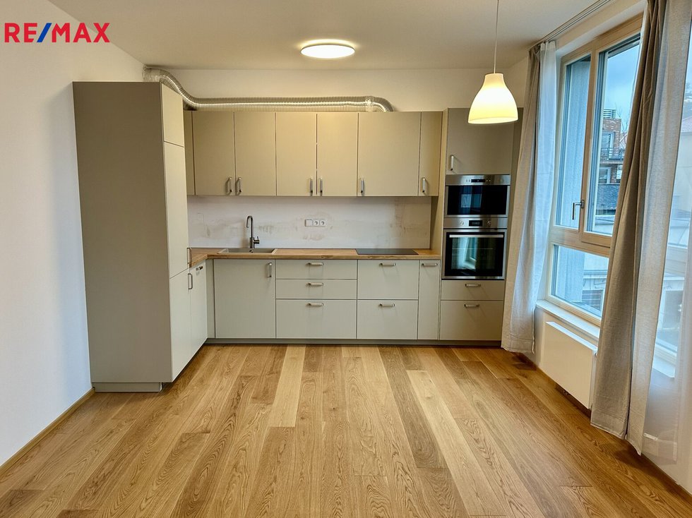 Pronájem bytu 2+kk 59 m², Praha