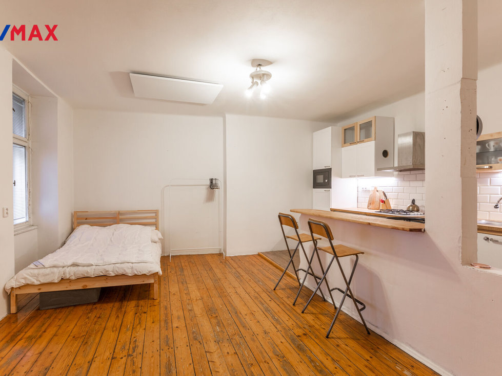 Pronájem bytu 1+kk, garsoniery 32 m², Praha