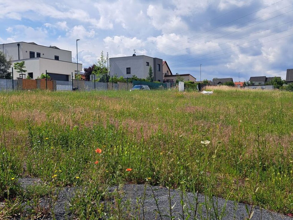 Prodej stavební parcely 855 m², Zdiby