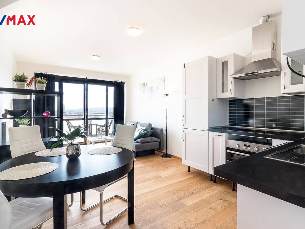 Pronájem bytu 2+kk 55 m², Praha