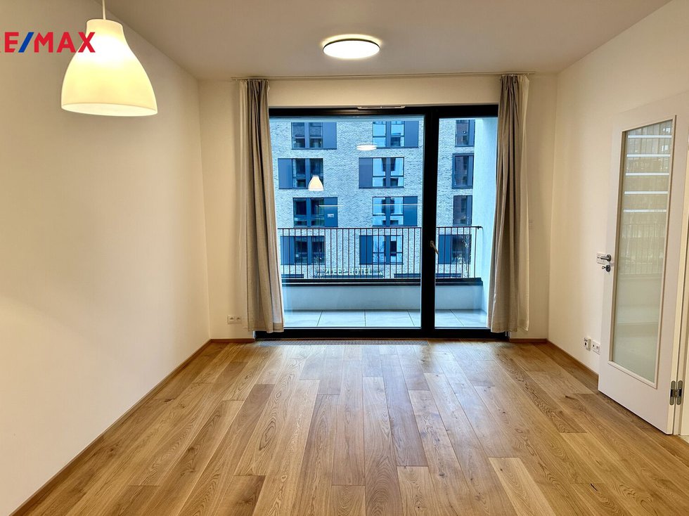 Pronájem bytu 2+kk 59 m², Praha