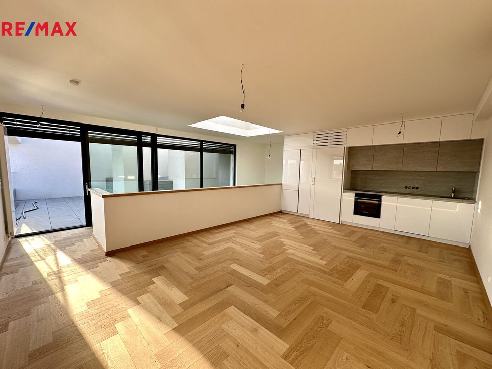 Pronájem bytu 4+kk 120 m², Praha