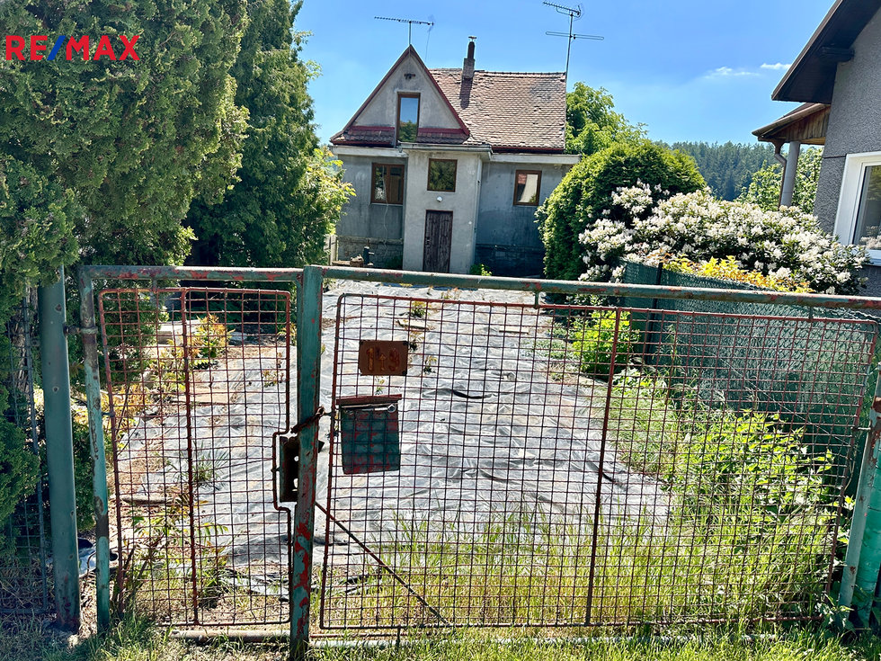 Prodej stavební parcely 535 m², Vyžlovka