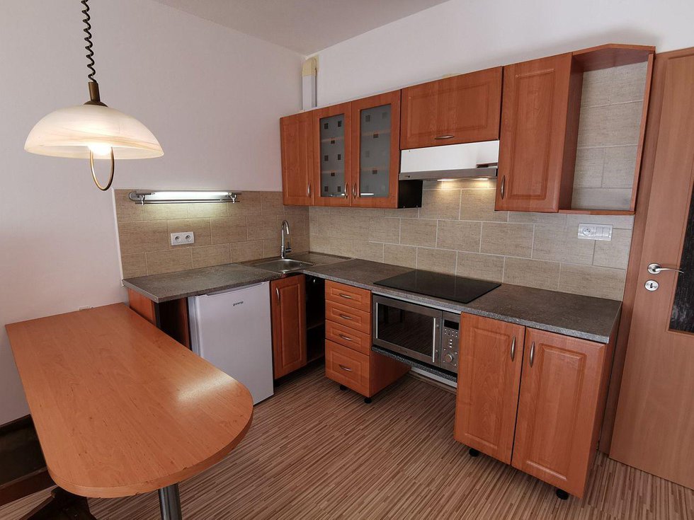 Pronájem bytu 1+kk, garsoniery 34 m², Pardubice
