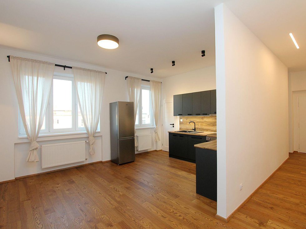 Pronájem bytu 3+kk 77 m², Pardubice
