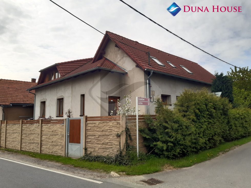 Prodej rodinného domu 300 m², Sibřina