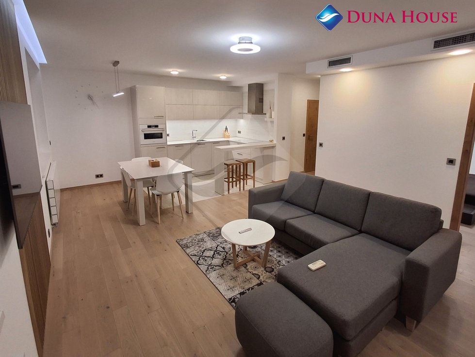 Prodej bytu 2+kk 66 m², Praha