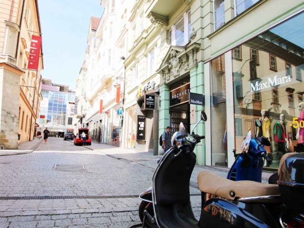 Pronájem bytu 2+1 69 m², Brno