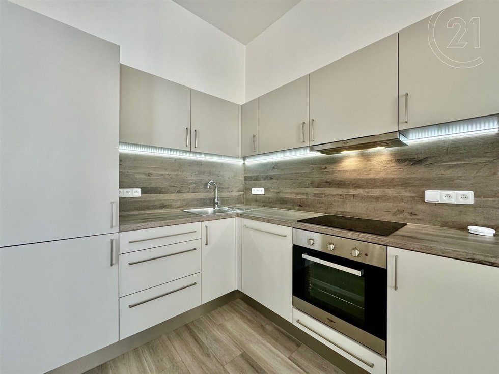 Pronájem bytu 2+kk 54 m², Brno