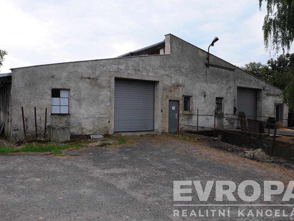 Pronájem skladu 108 m², Děčín